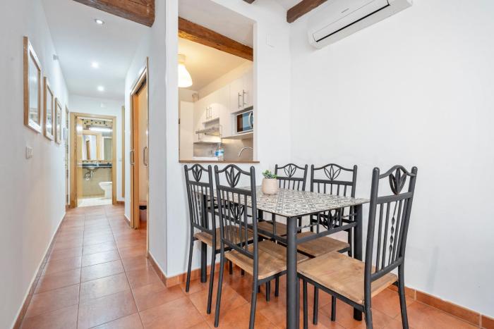 Portal del Carro 7 Junto a la Catedral