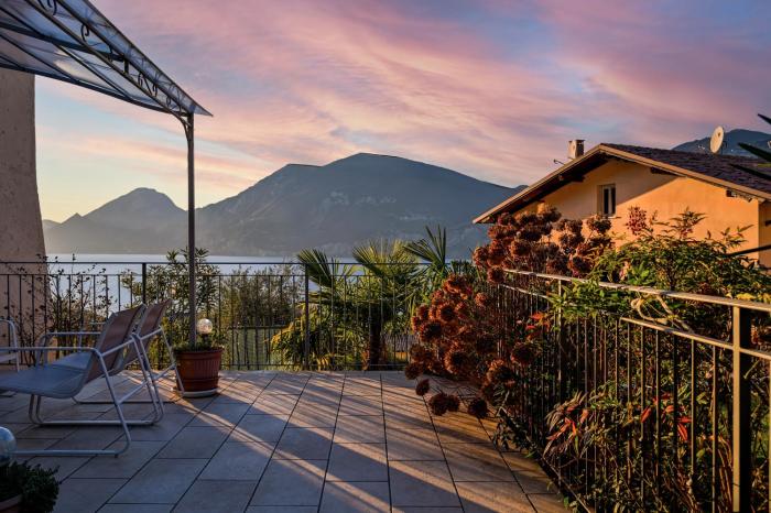 Villa Antonia by GardaDoma