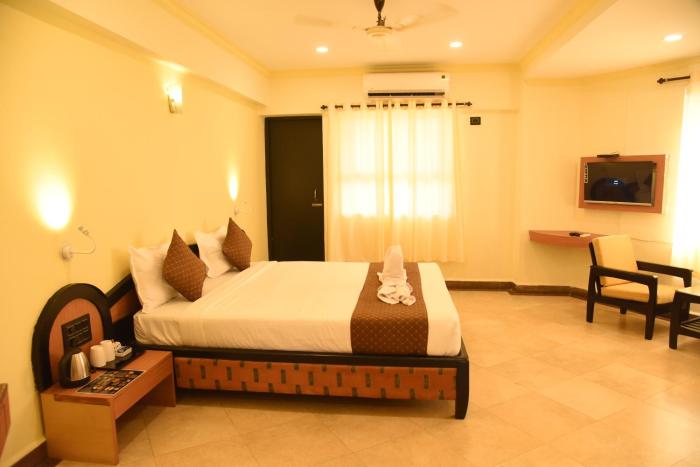 Om Shiv Hotel Formerly The Treat Hotel