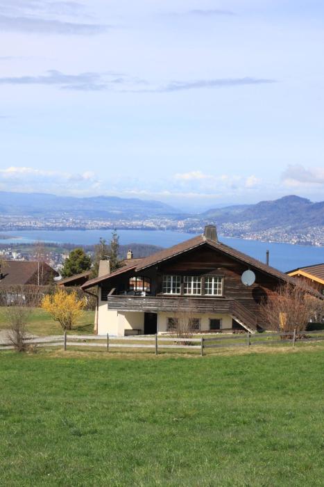 Aeschi bei Spiez ganzes Haus