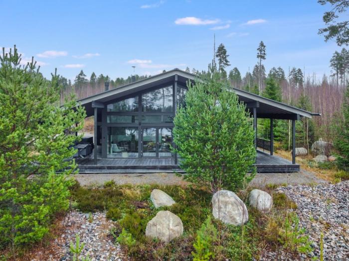 Holiday Home Loiste by Interhome