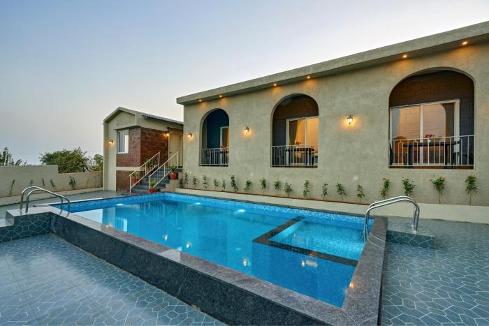 Breeze Resort Panhala , Swimming Pool, Just 5 Minutes From Panhala!