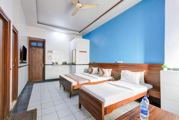 Hotel New Royal Just Near Old Delhi Railway Station And Red Fort