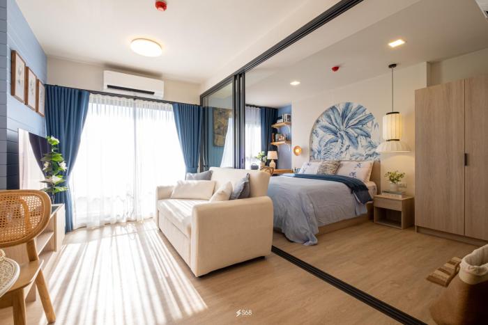 Luxury Designer Studio Sealy Bed Coffee Bar Walk to Cicada Market & Beach