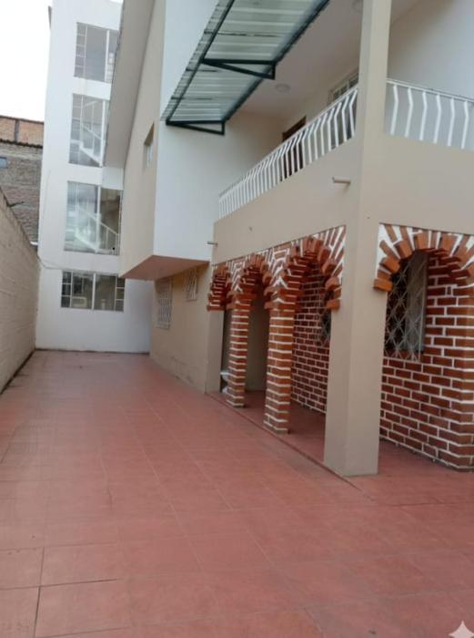 Casa Moderna en Loja - ideal para familias