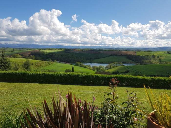 Maison spacieuse face aux Pyrénées