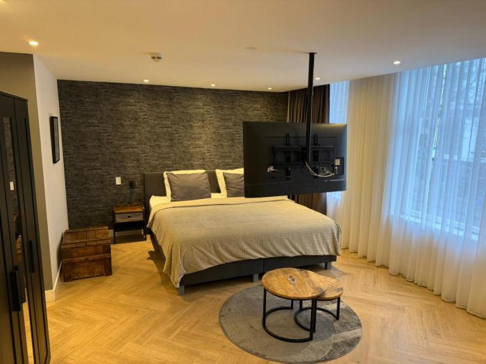 Bella Vita Hotel Restaurant