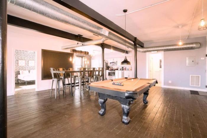 Spacious 4BR Suite Near McCormick & Soldier Field 2010 South Wabash Ave - 3F