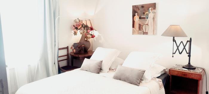 PARIS AUTHENTIC HOUSE Entier 1920s House, For Groups, Métro Line 7 station Porte dIvry