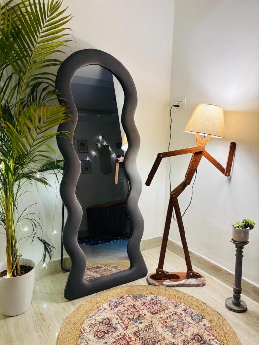 1BHK Sector 43 Gurgaon Near Galleria Market