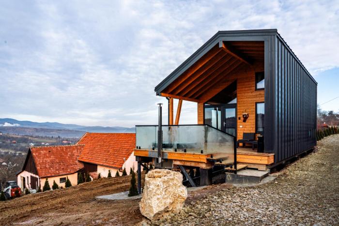 Royal Hill-Queen Chalet