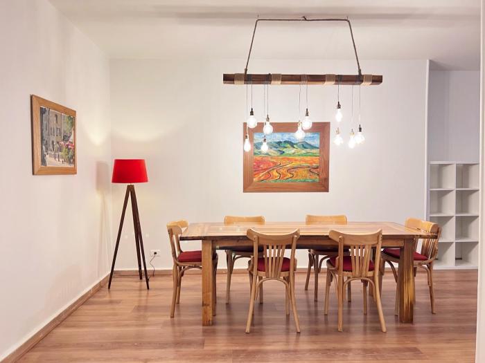 3BR Hurrya Cozy Backyard Escape & Sunny balcony Apartment