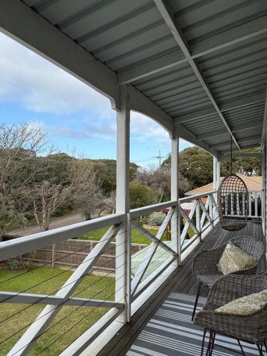 Stay Salty Blairgowrie - Front & Back Beach House