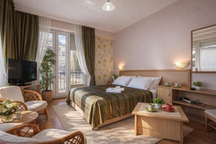 De Lux Apartments Kosta Center