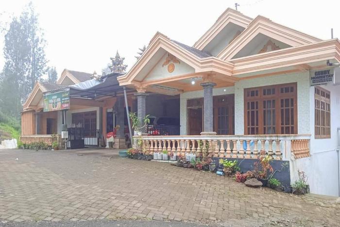 Gebby Homestay Bromo RedPartner