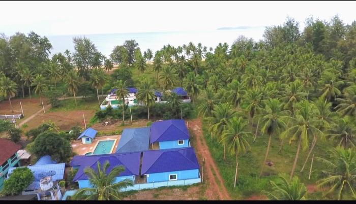 Blue Beach Bungalow