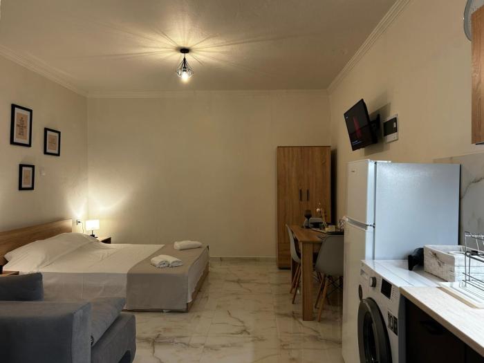 Aristotelis apartment