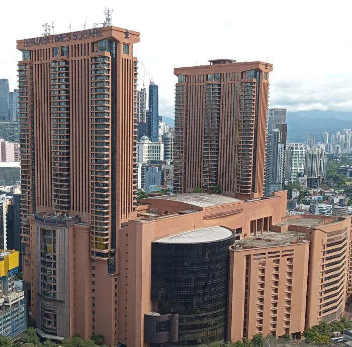 AMMOS SUITEs TIMES SQUARE