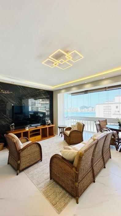 Frente Mar Pitangueiras Guarujá- Apartamento novo e moderno