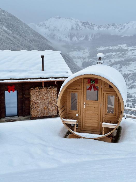 Chalet Paradise - Ski-in Luxury Chalet with Sauna in Champoluc