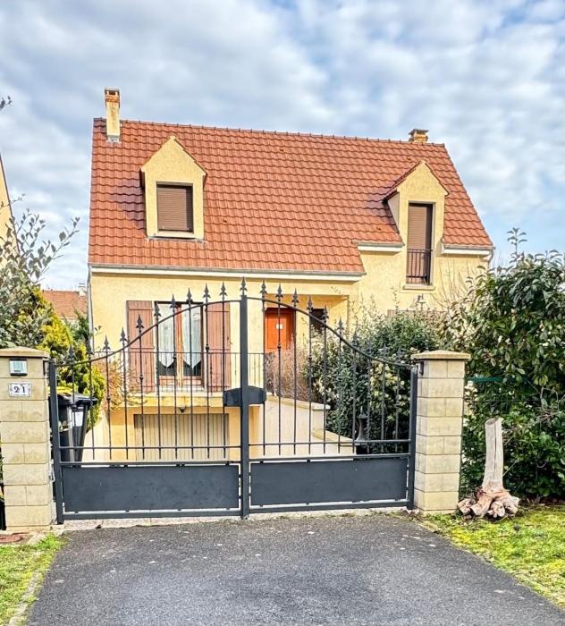 Maison 4 chambres avec jardin wifi Bondoufle