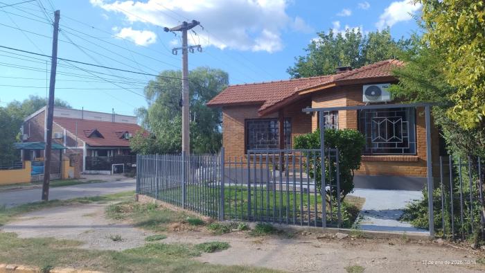 La Bonita, casa en Villa de Merlo, SL