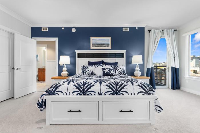 Bright 4BR condo with huge balcony, pools, and direct beach access