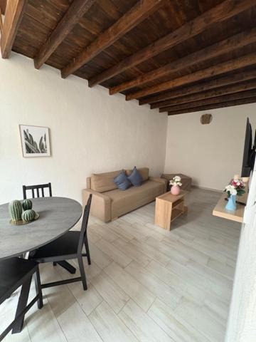 House Pulcinella Centro Storico