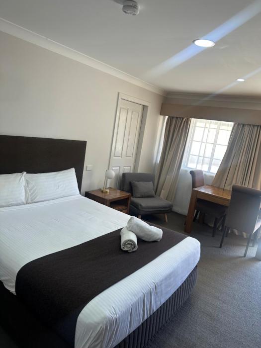 The Aston Motel Tamworth