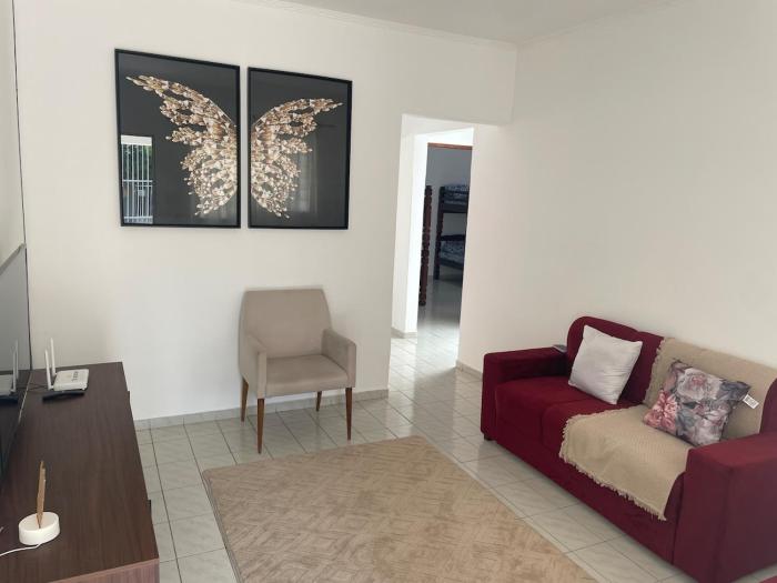 Seu refúgio com três quartos e garagem gigante