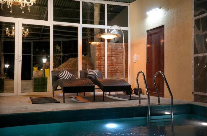 Lux Tent in Majkhali w Heated Pool Tarumarg D