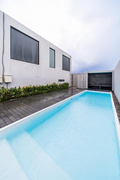 Elegant European 2BR Retreat with Spacious Living