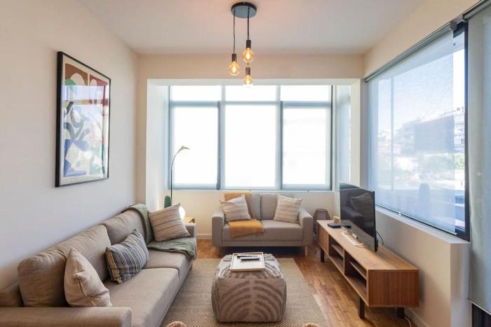 Modern 3BR in Downtown Porto w AC