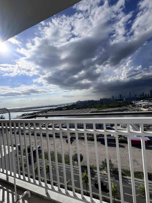 2 ROOMS 1 UNIT by Metro Staycation