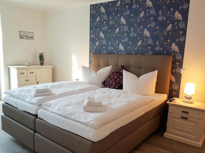 Bernstein Mare Rose Apartment 3