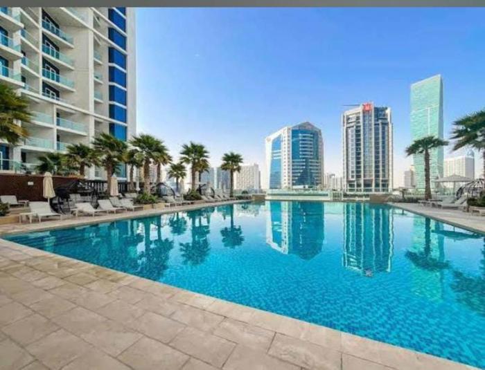 Stylish Studio in Damac Prive Canal-View Studio