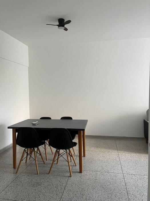 Apartment 50m from the beach, near the mall and market