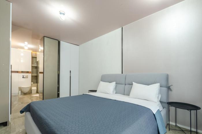 Petrovdom Apartments 20-200 in RC Kvartet, 16H Vasyl Lypkivskyi Street