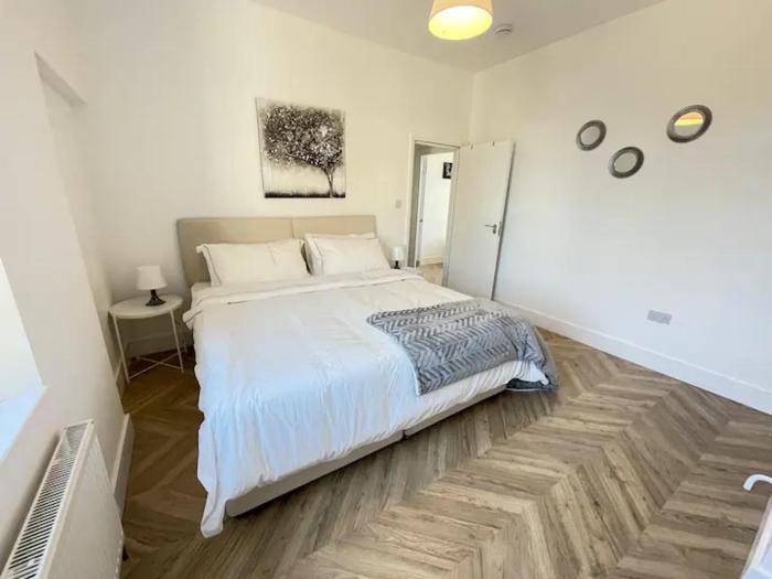 Spacious Room Close To Hotspur Stadium