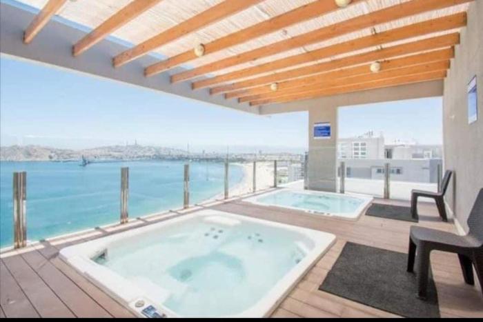 Exclusivo Departamento de lujo con vista al mar & salida directo a playa la herradura