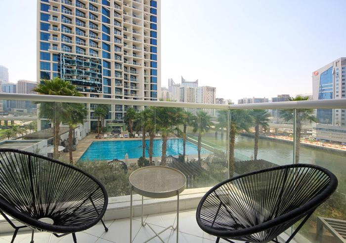 Dubai Dreams Pool & Canal View at Prive