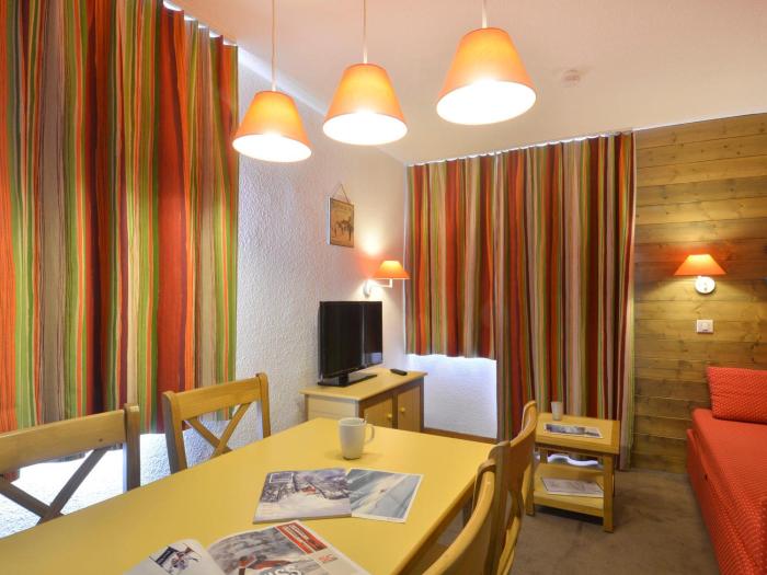 Studio chaleureux au centre, vue pistes, animaux acceptés - FR-1-181-2074