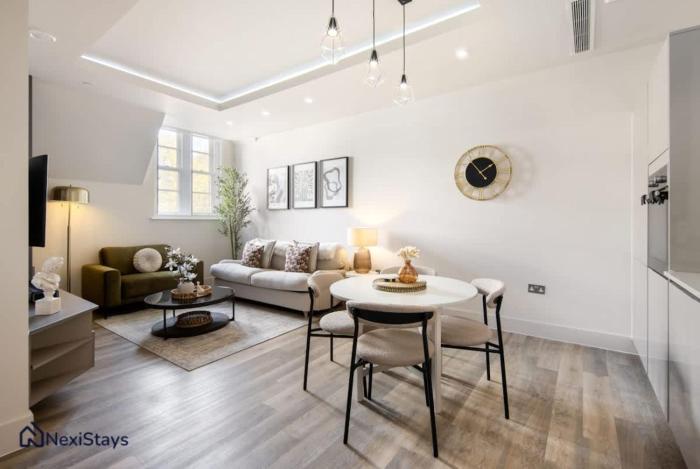 5 Mins Walk to Battersea Park, Battersea Retreat