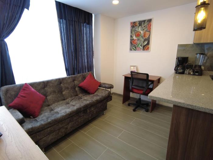 Apartamento dos dormitorios cerca del terminal terrestre y del aeropuerto