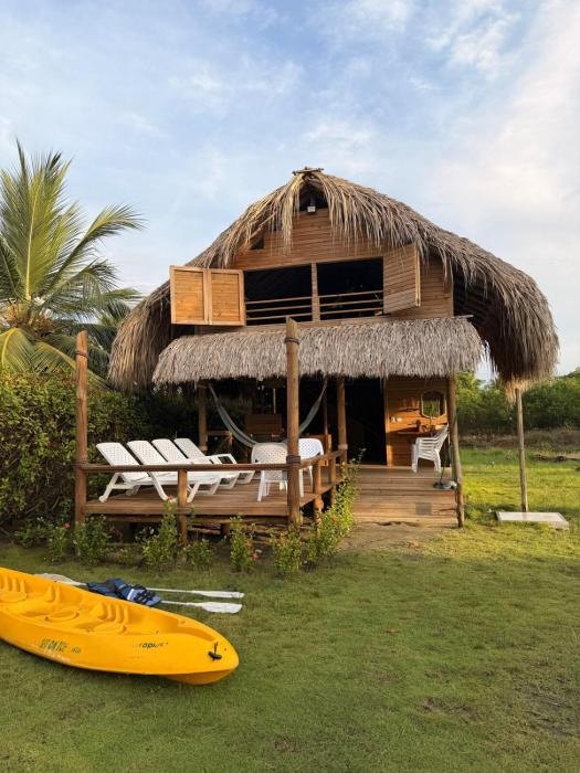 Cabaña de playa 6 personas con cocina y kiosko privado