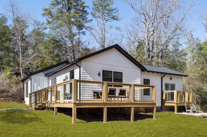 New Listing Sale Mountain Views & Fire Pit Fun Family Friendly