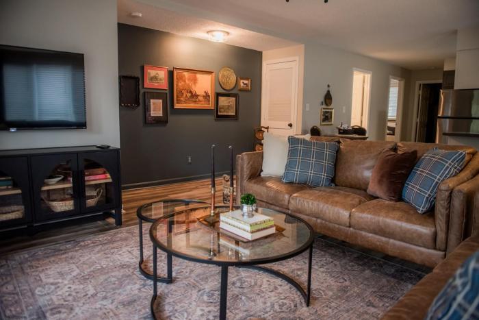 The Fox Hunt - A Ground Floor Condo