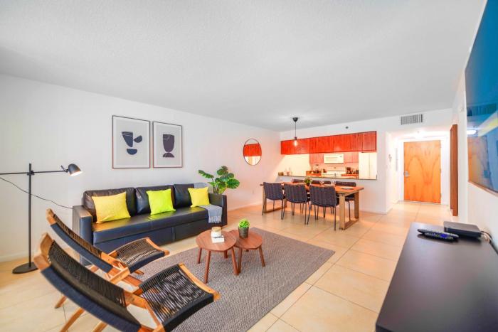 Modern Brickell Condo with City Views & Parking