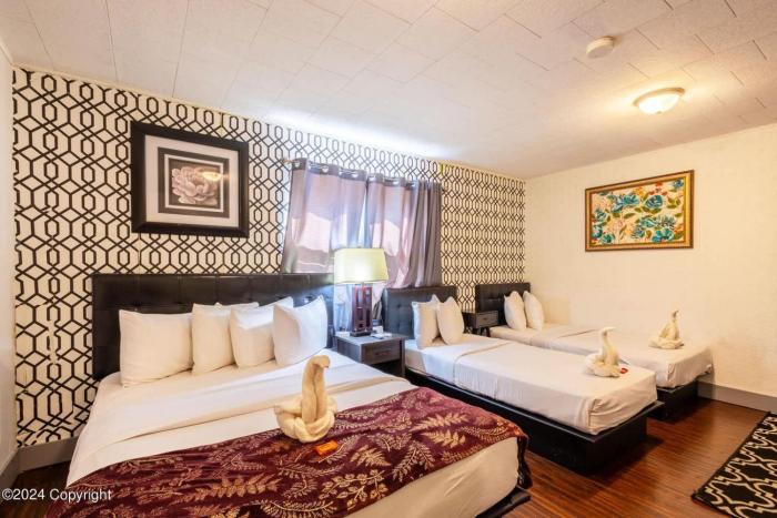 Arrowhead Motel Family Room at Sundance
