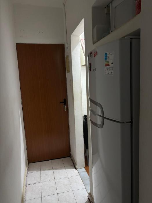 Simples apartamento localizado no posto 6